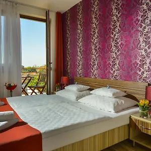 https://hotel-sunshine.inbudapesthotels.com